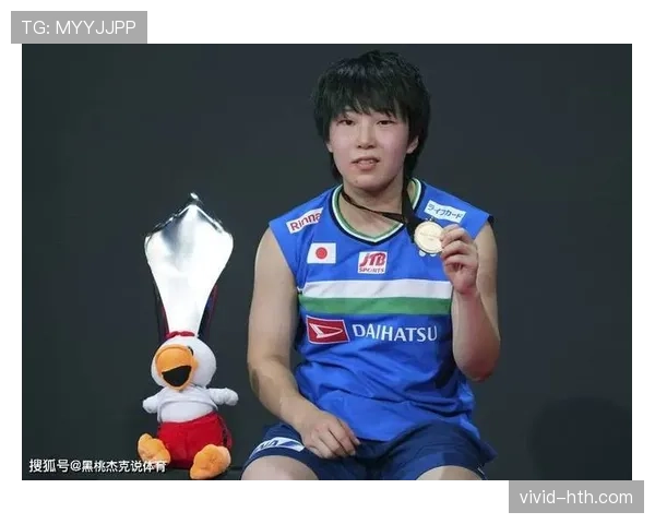 山口茜比赛间隙的小花束都比我今年买的还贵吧？